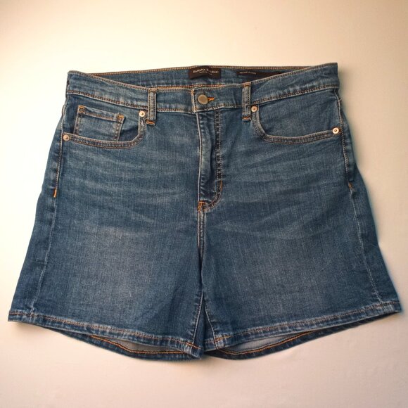 Banana Republic Pants - Banana Republic Denim Shorts Size 31/12P High Rise 5" Inseam Medium Wash